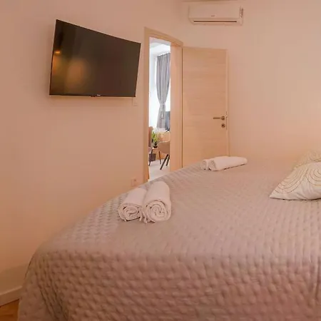 Lejlighed Luksuzni Ribica U Samom Centru Grada Split